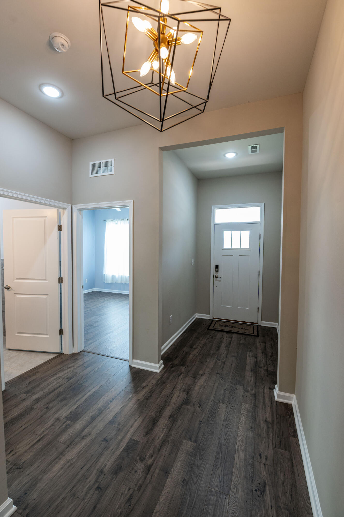 8044 Keystone Drive, Breinigsville, Pennsylvania image 3