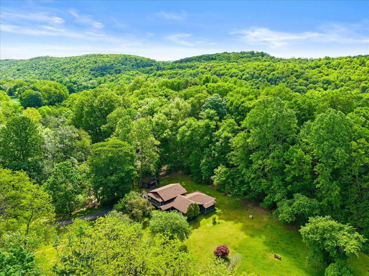 927 Hickory Valley Road, Stroudsburg, Pennsylvania image 6