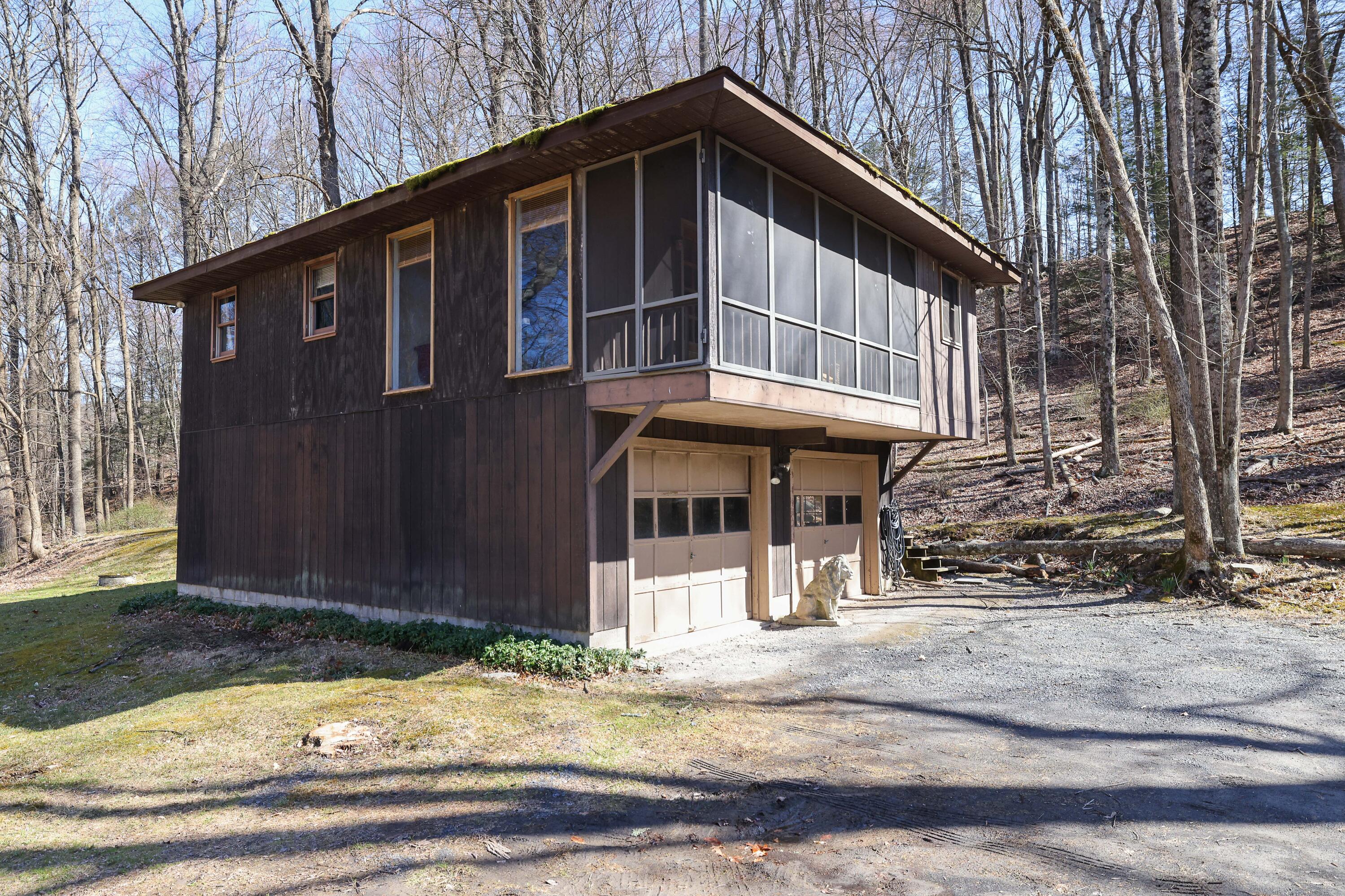 927 Hickory Valley Road, Stroudsburg, Pennsylvania image 8
