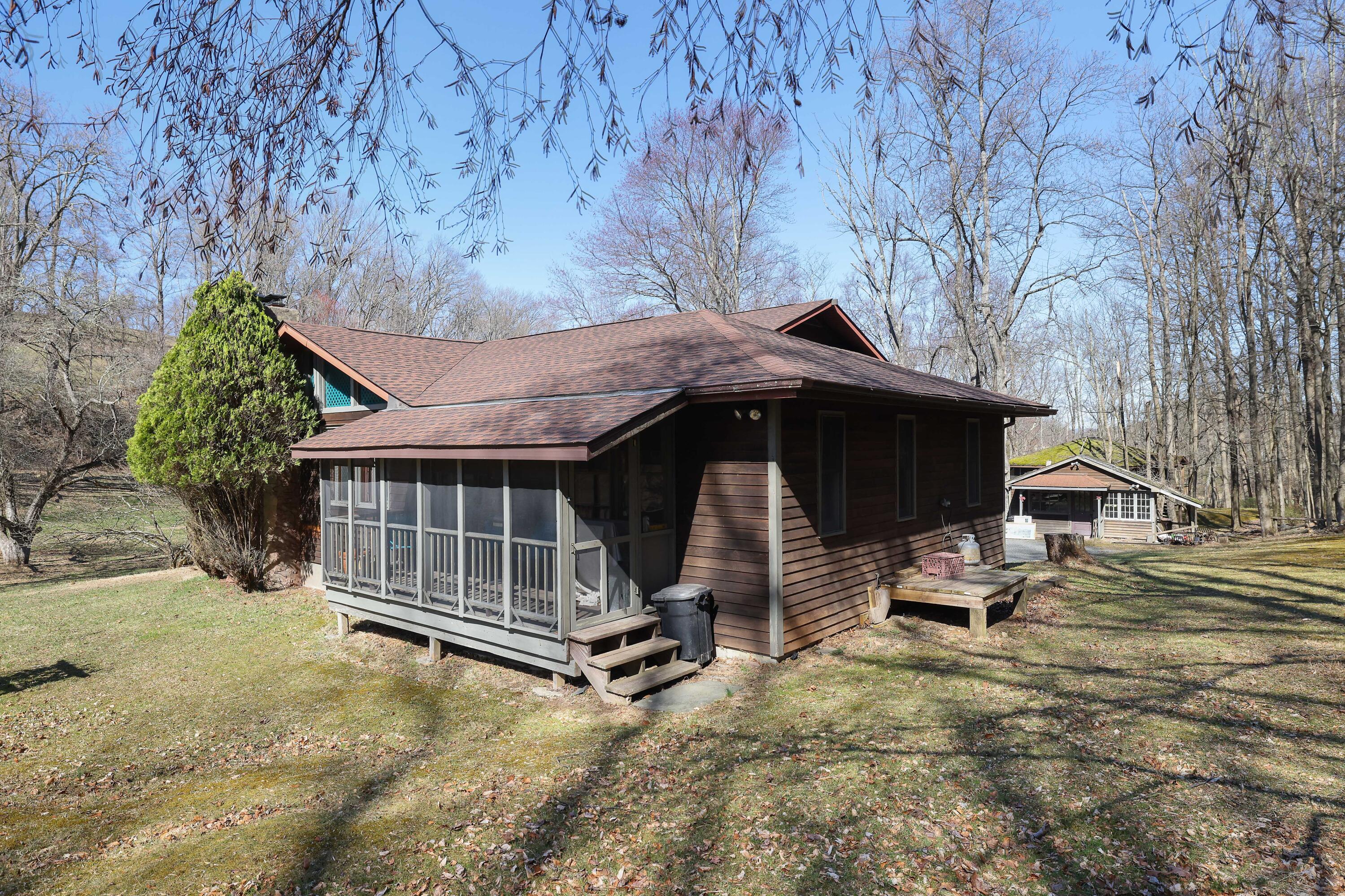 927 Hickory Valley Road, Stroudsburg, Pennsylvania image 42