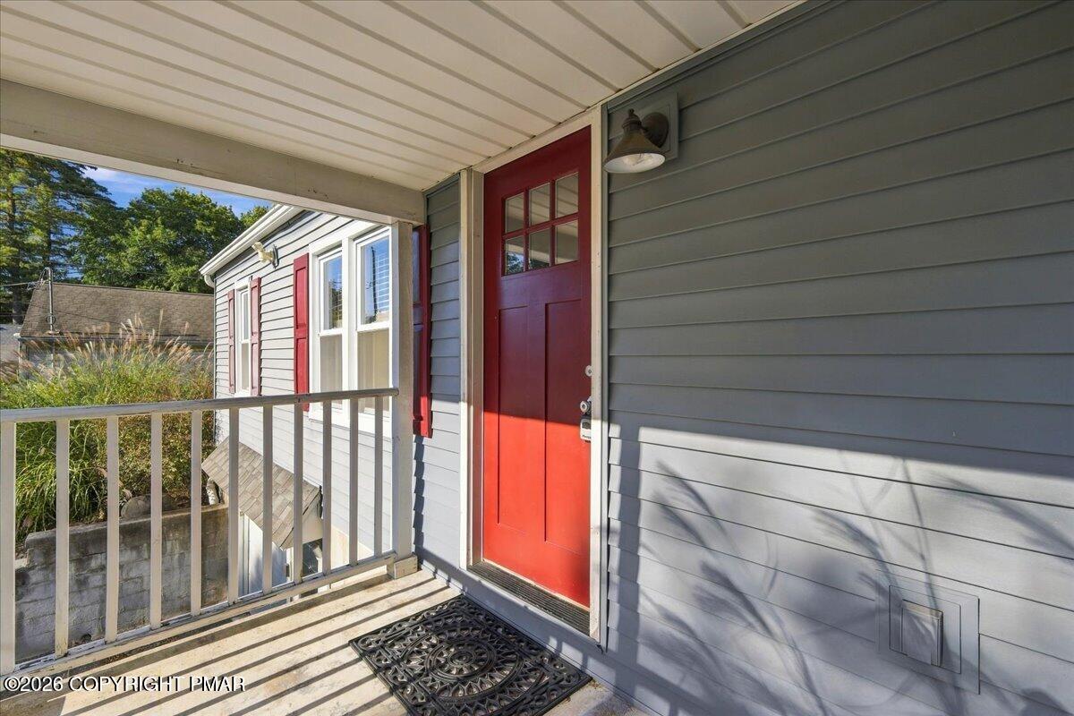 105 Periwinkle Lane
