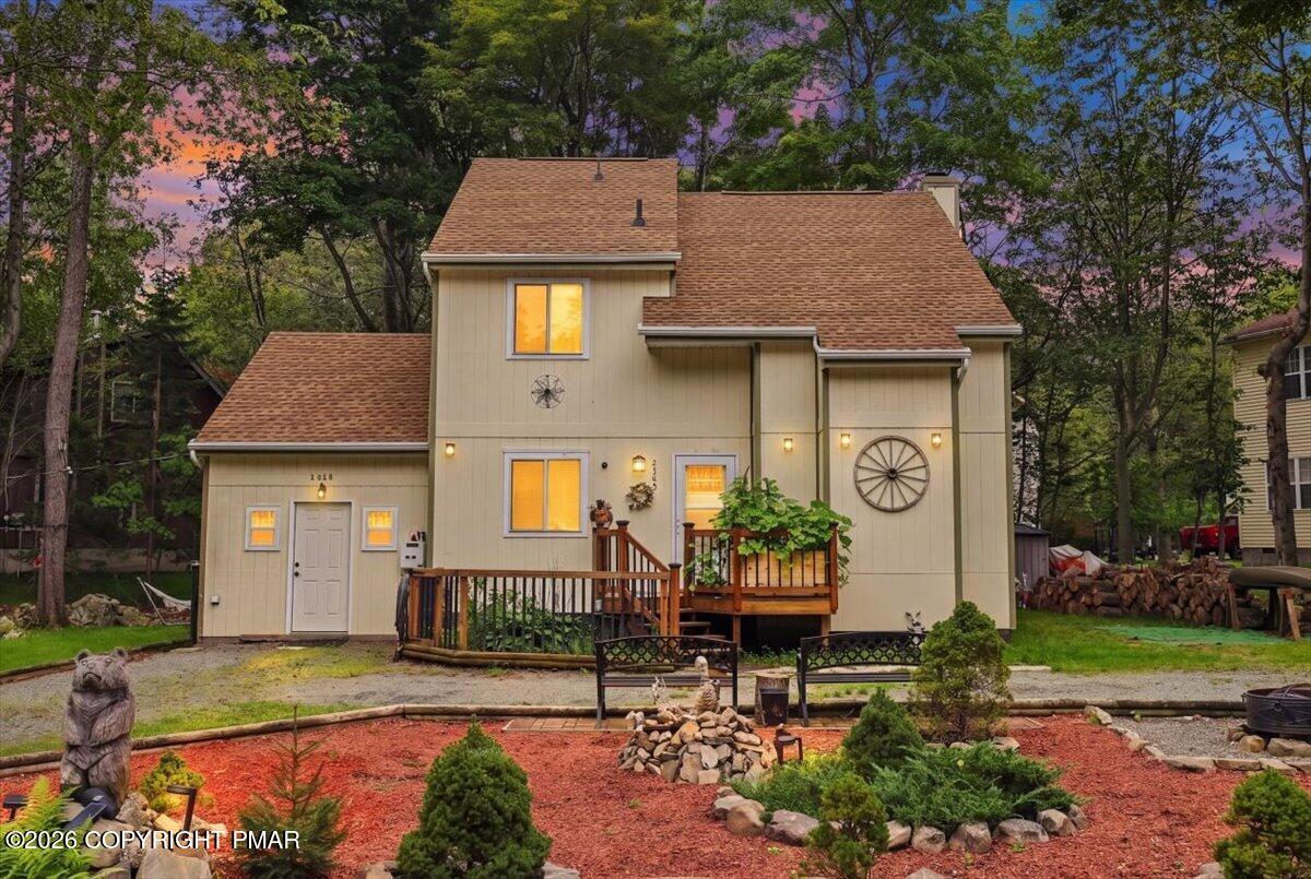 2385 Winding Way