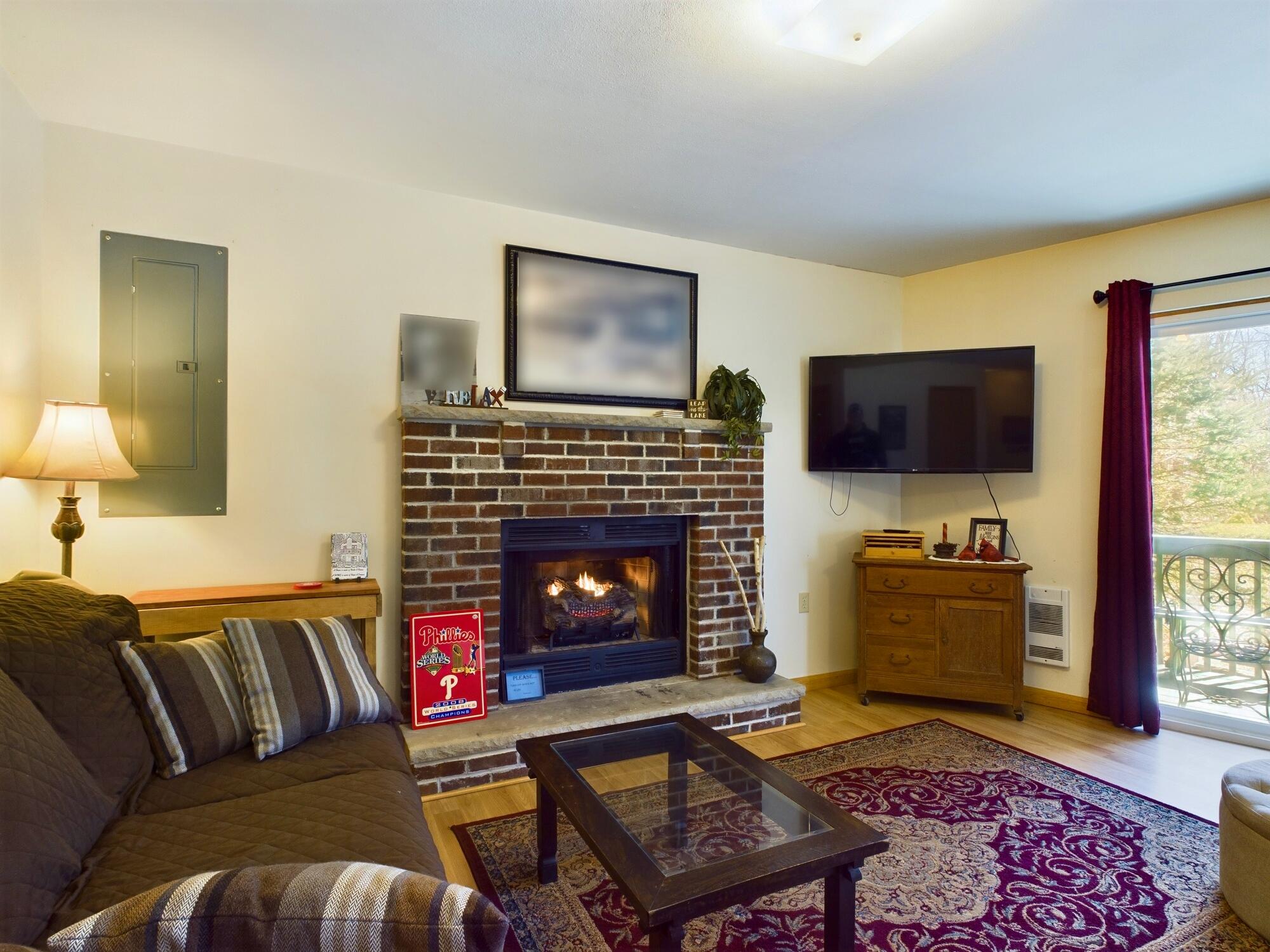135 Tomhickon Trail