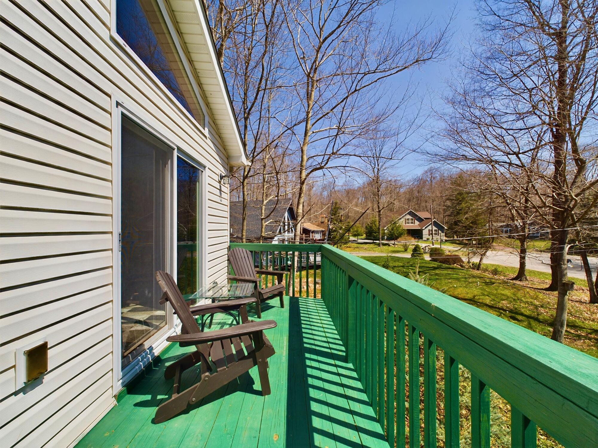135 Tomhickon Trail