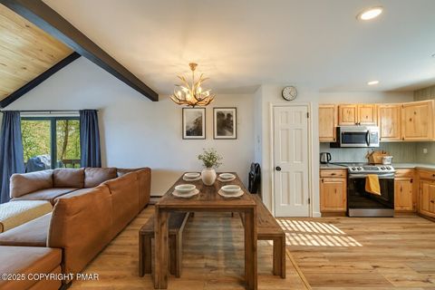 125 Cross Country Lane Tannersville PA 18372