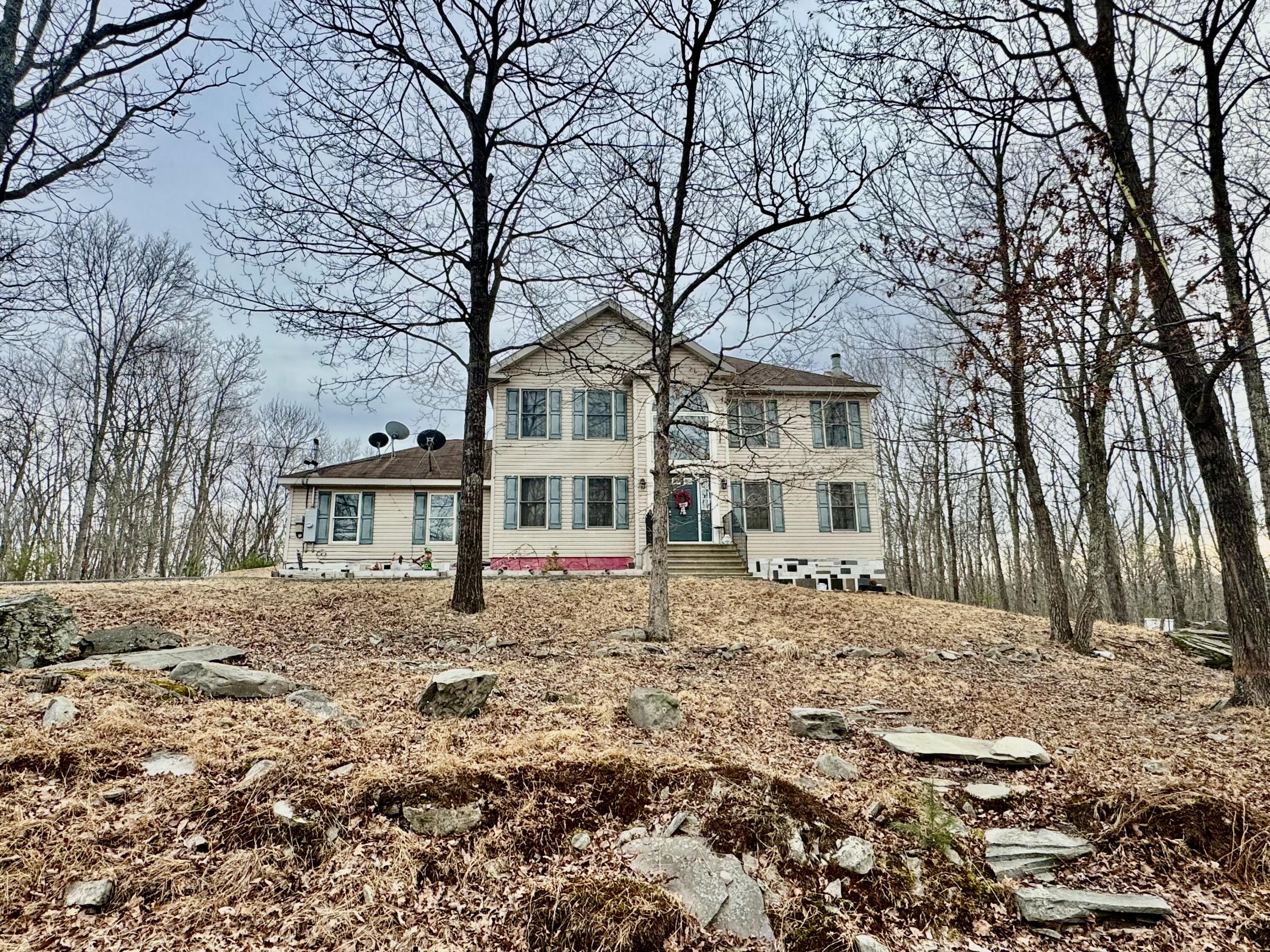 2685 Pocono Forested Drive, East Stroudsburg, Pennsylvania image 3