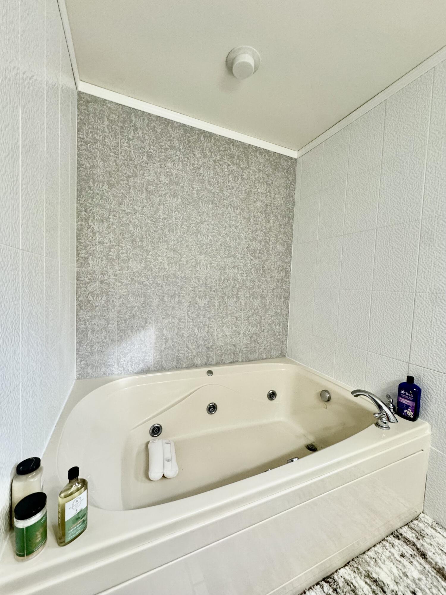 2685 Pocono Forested Drive, East Stroudsburg, Pennsylvania image 34