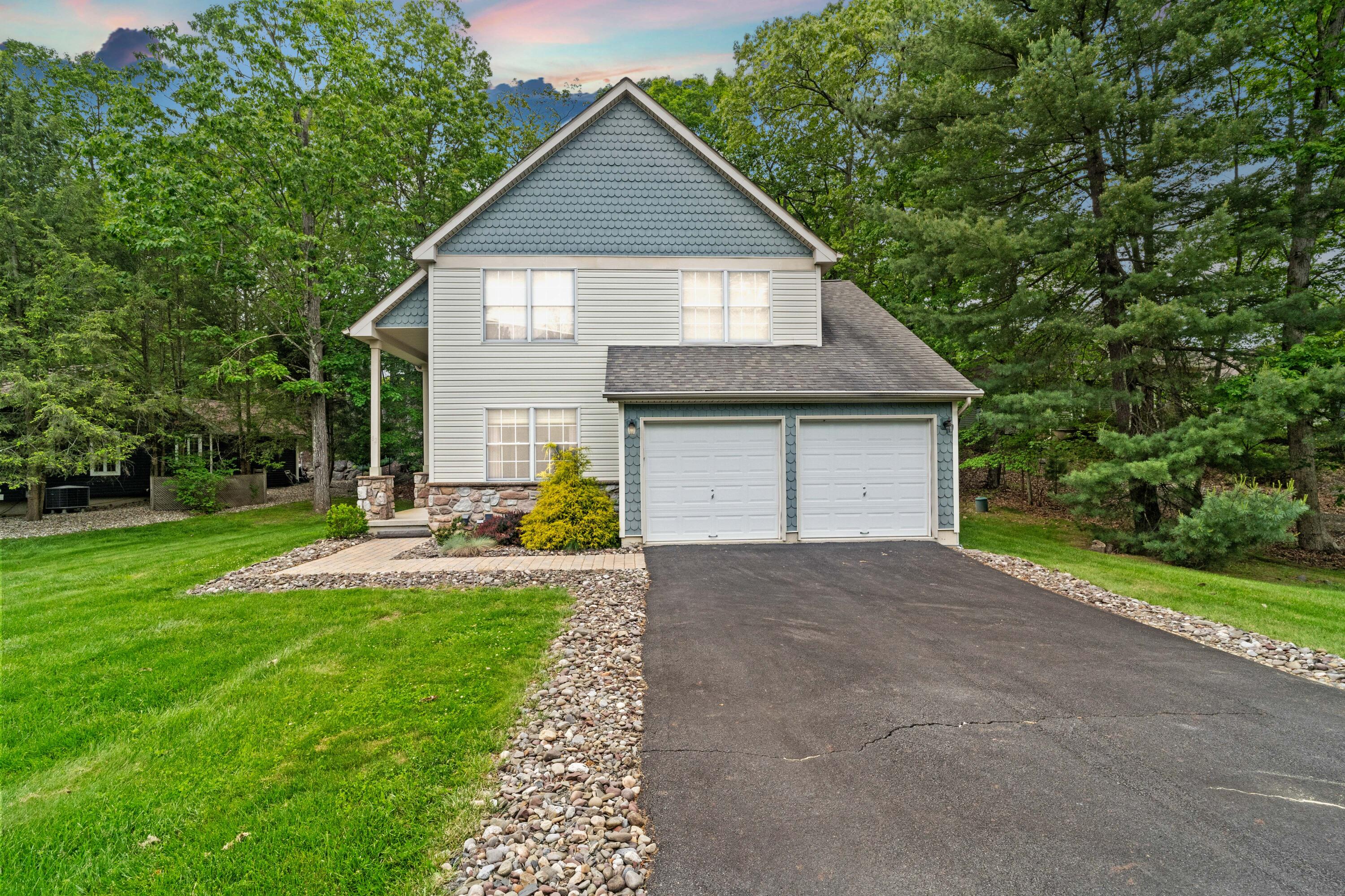 589 Eagle Drive, East Stroudsburg, Pennsylvania image 1