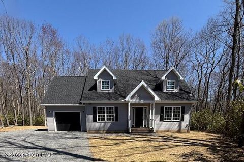 Homes For Sale - 330 Coach Drive<br/> Tobyhanna, PA 18466