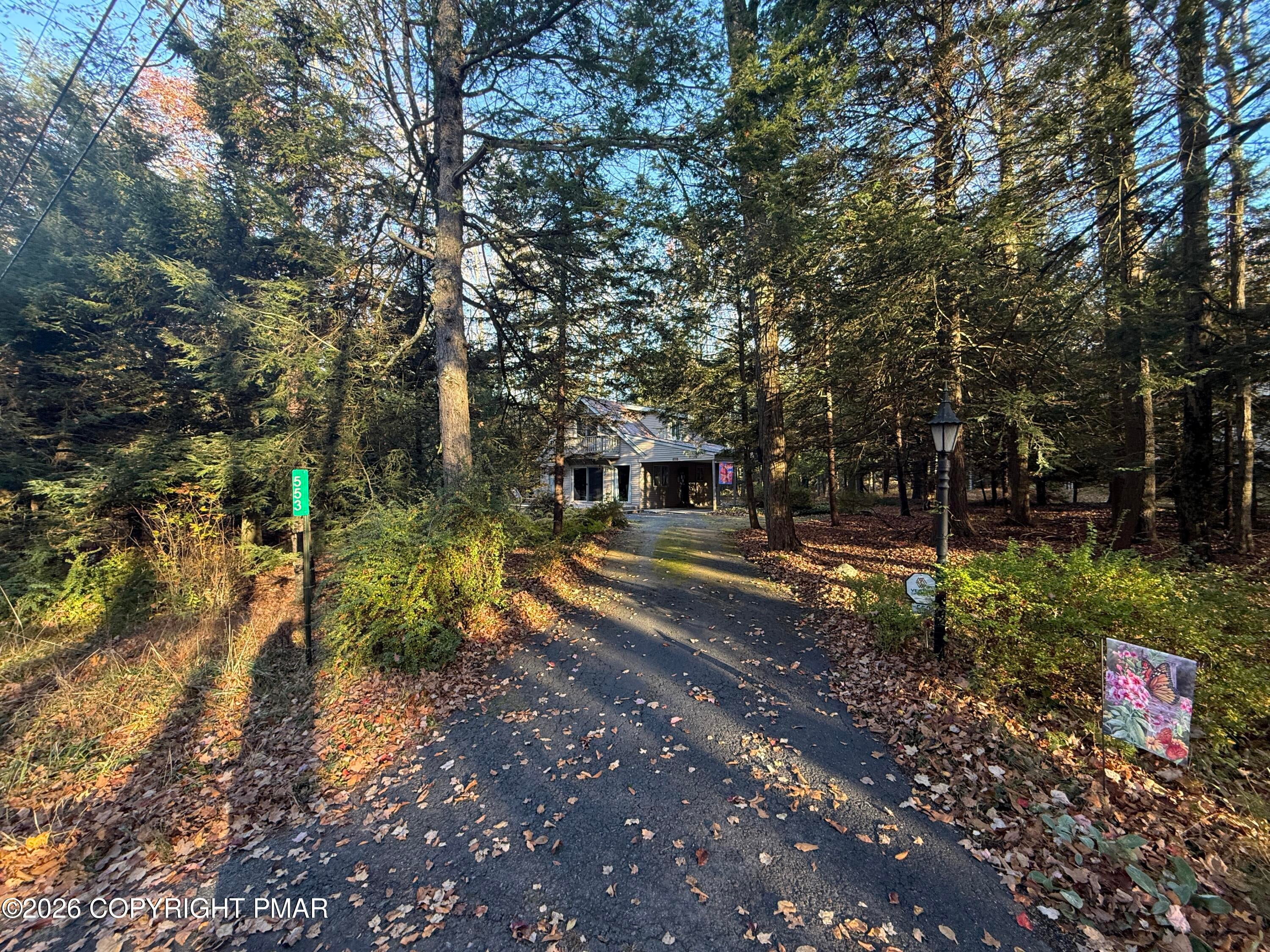 553 Sir Jeoffrey Court