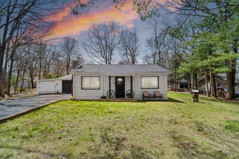 9 Pine Tree Road Albrightsville PA 18210