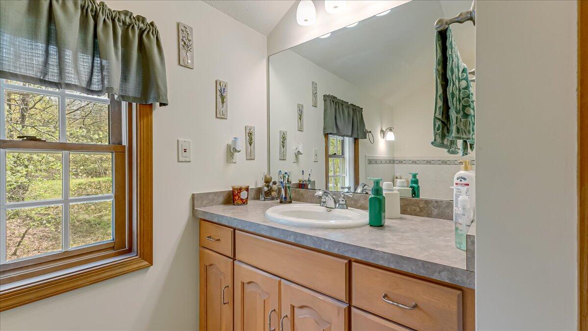 3310 Black Cherry Court, Long Pond, Pennsylvania image 46