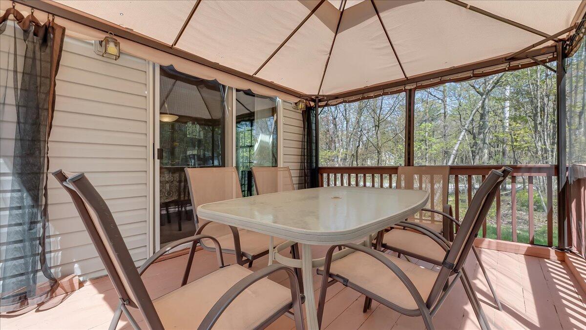 3310 Black Cherry Court, Long Pond, Pennsylvania image 30