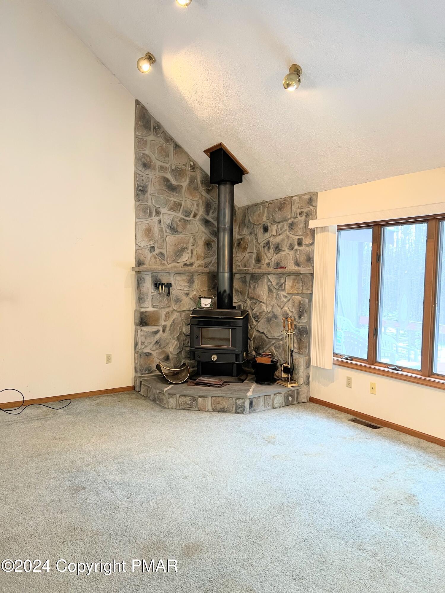 34 S Lehigh River Drive, Clifton Township, Pennsylvania image 13