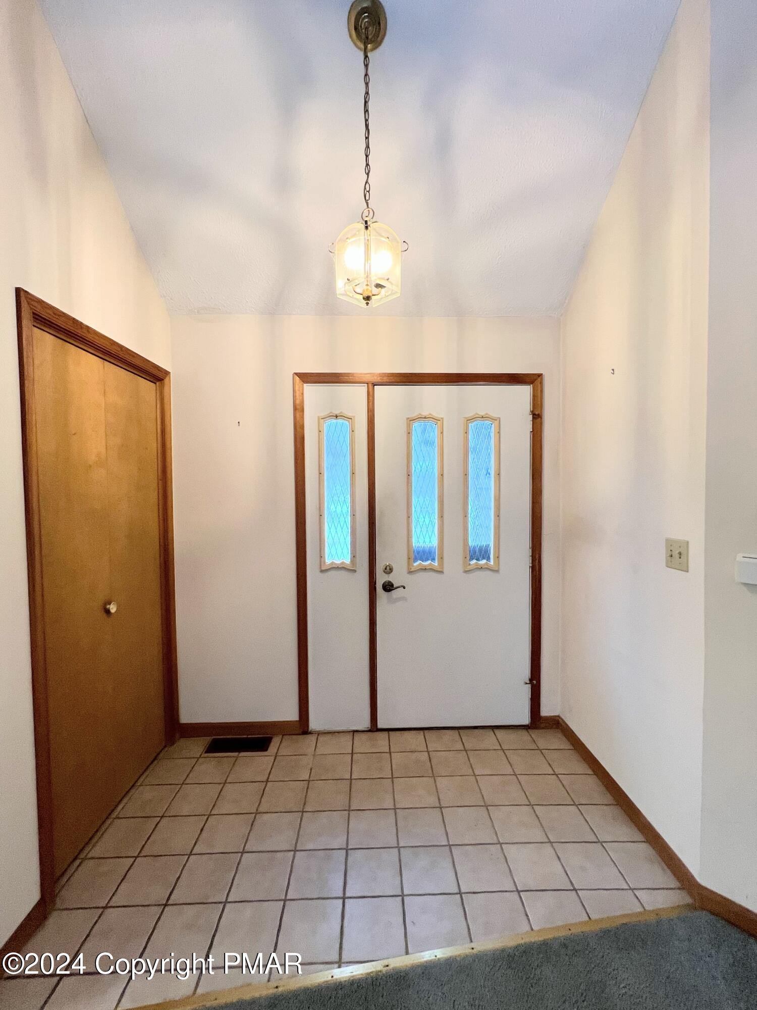 34 S Lehigh River Drive, Clifton Township, Pennsylvania image 5