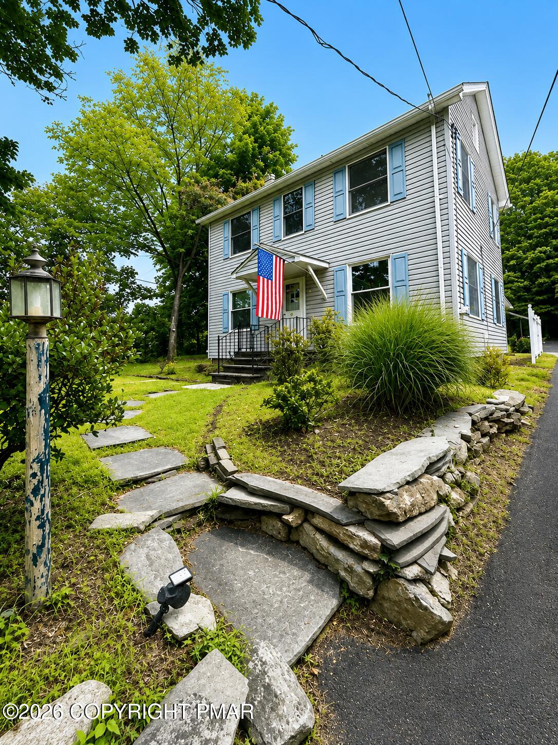 52 Smith Street