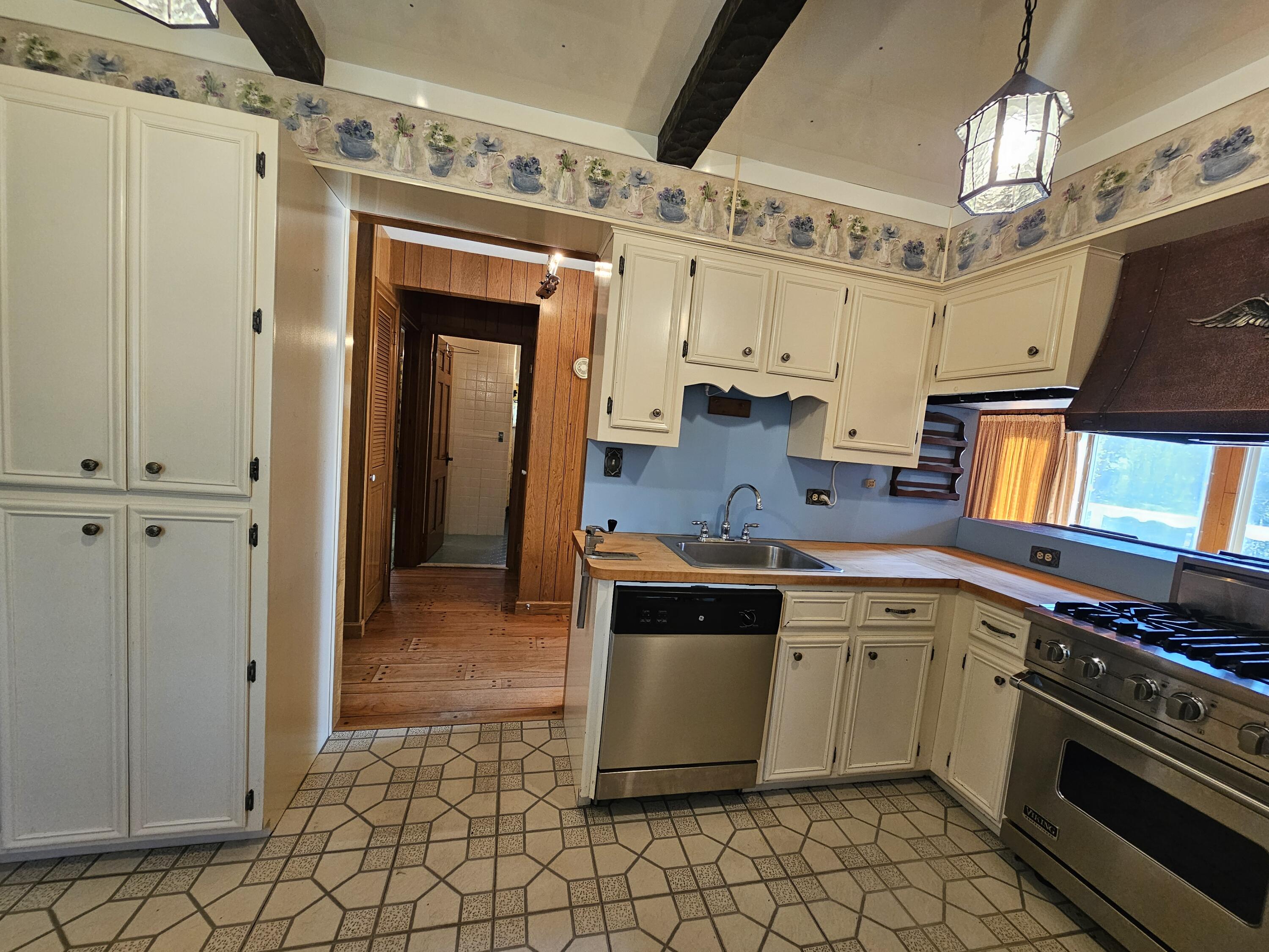 130 Michigana Drive, Pocono Lake, Pennsylvania image 14