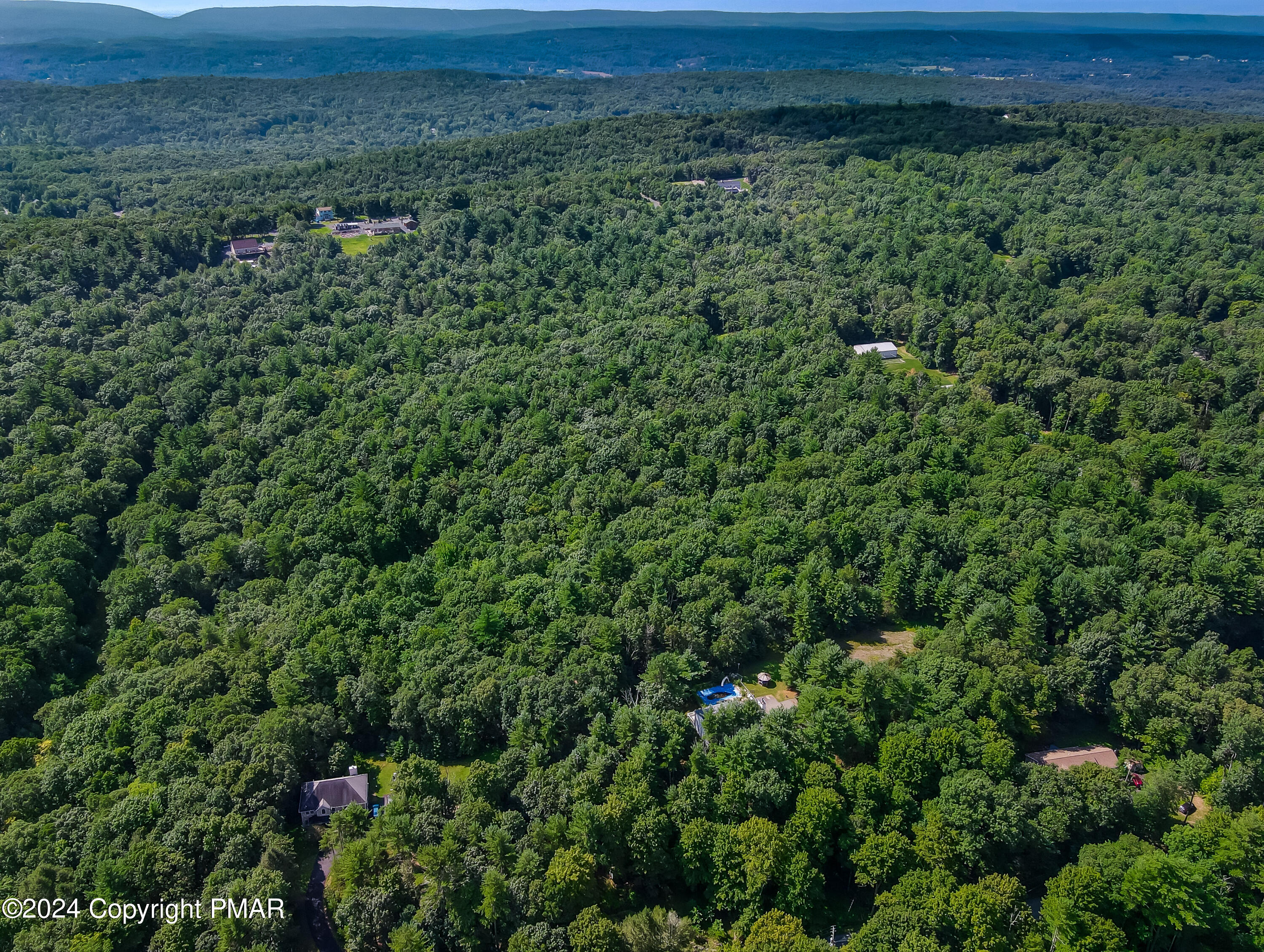 1219 Sherwood Forest Road, Stroudsburg, Pennsylvania image 7