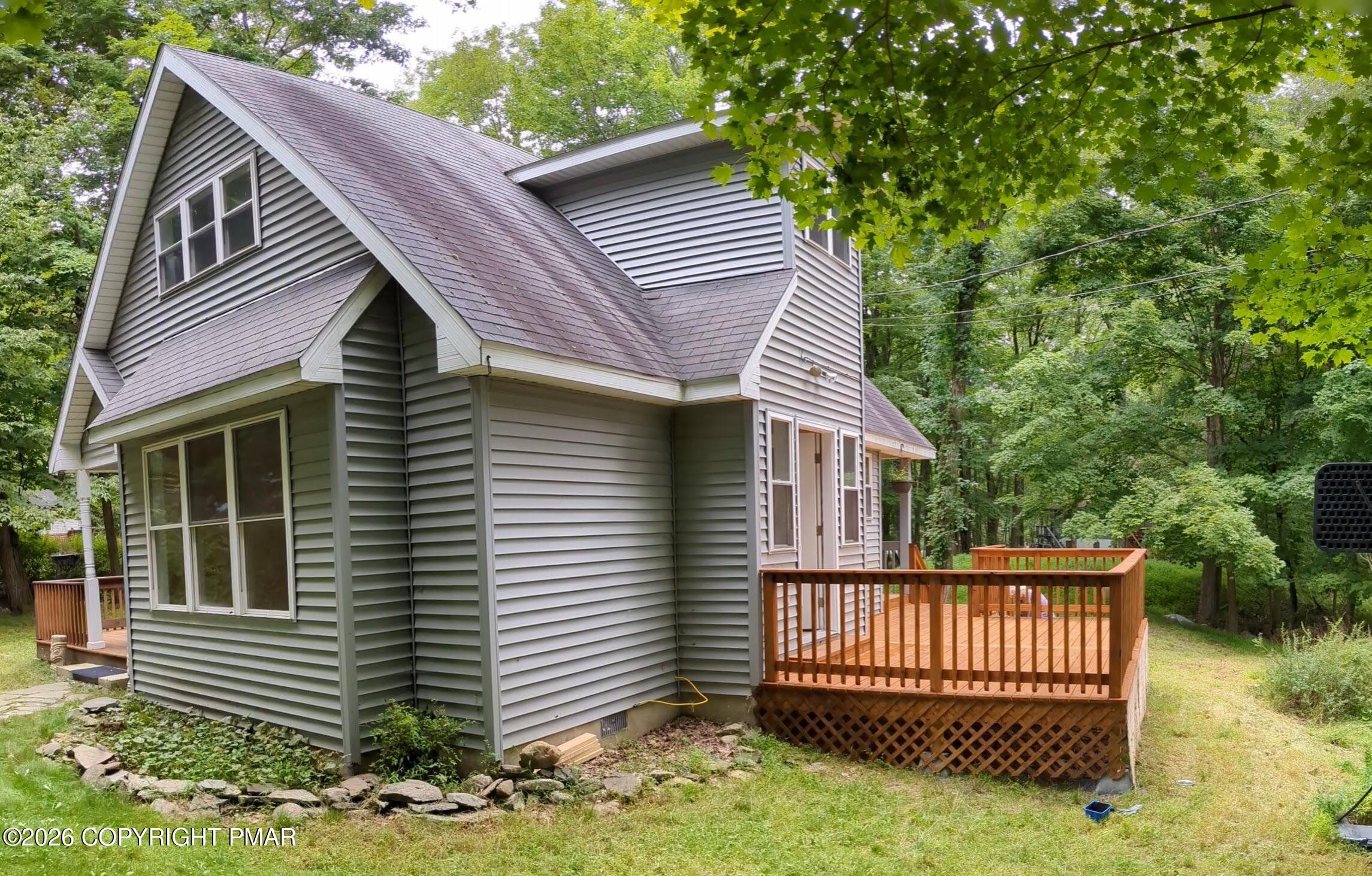 1505 Lake Lane