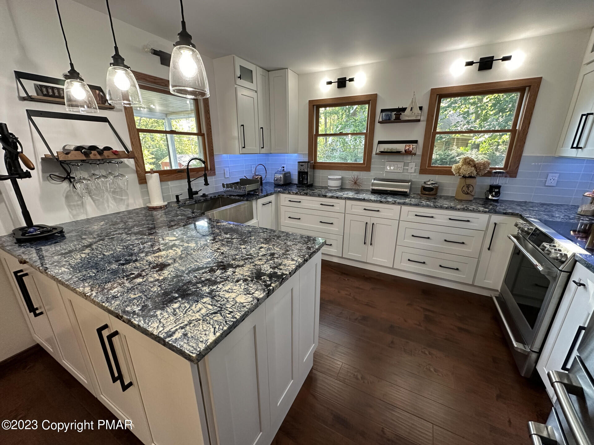 102 Lake Shore Road, Tafton, Pennsylvania image 5