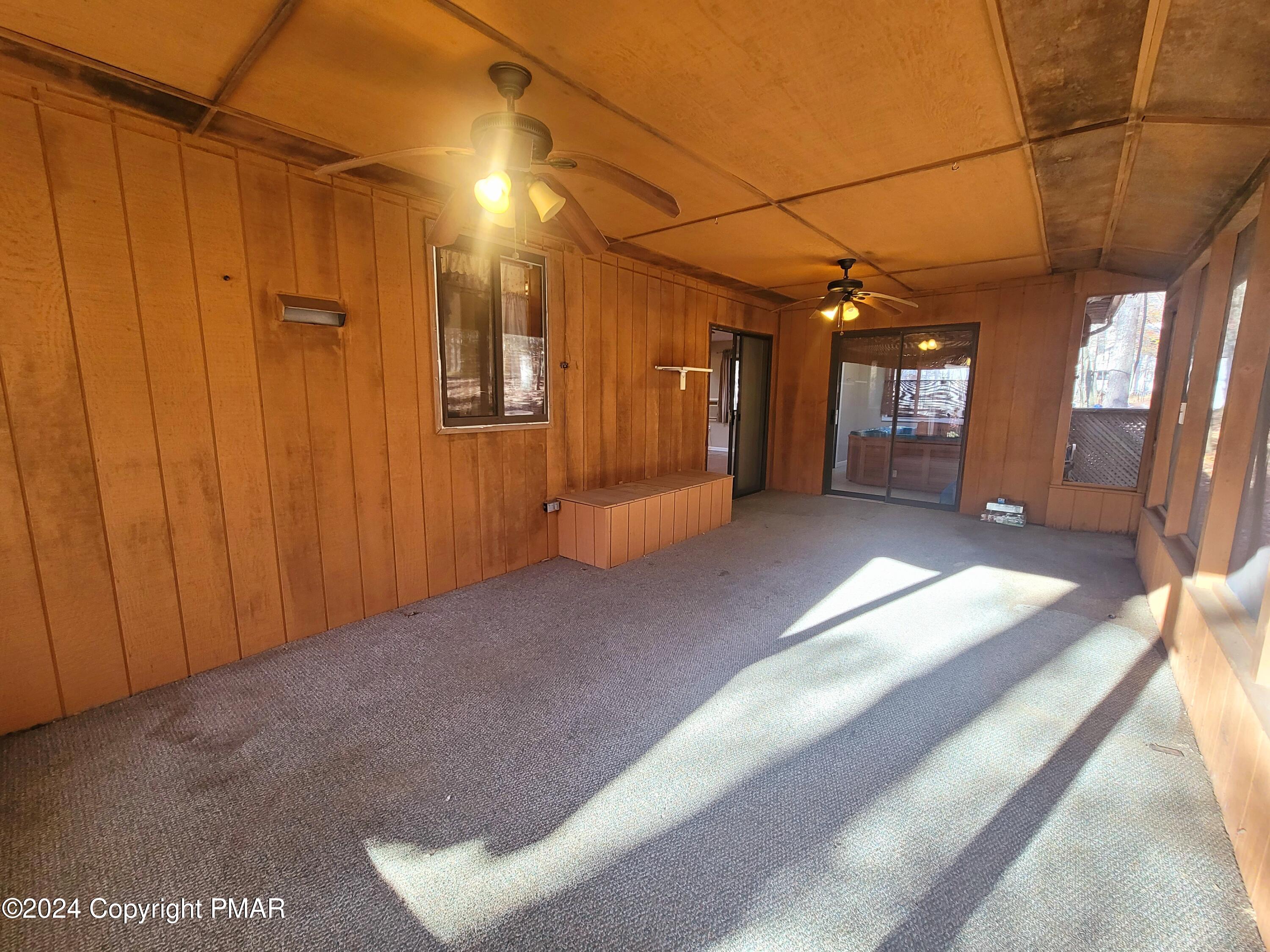 227 Ravenhill Road, Tamiment, Pennsylvania image 31