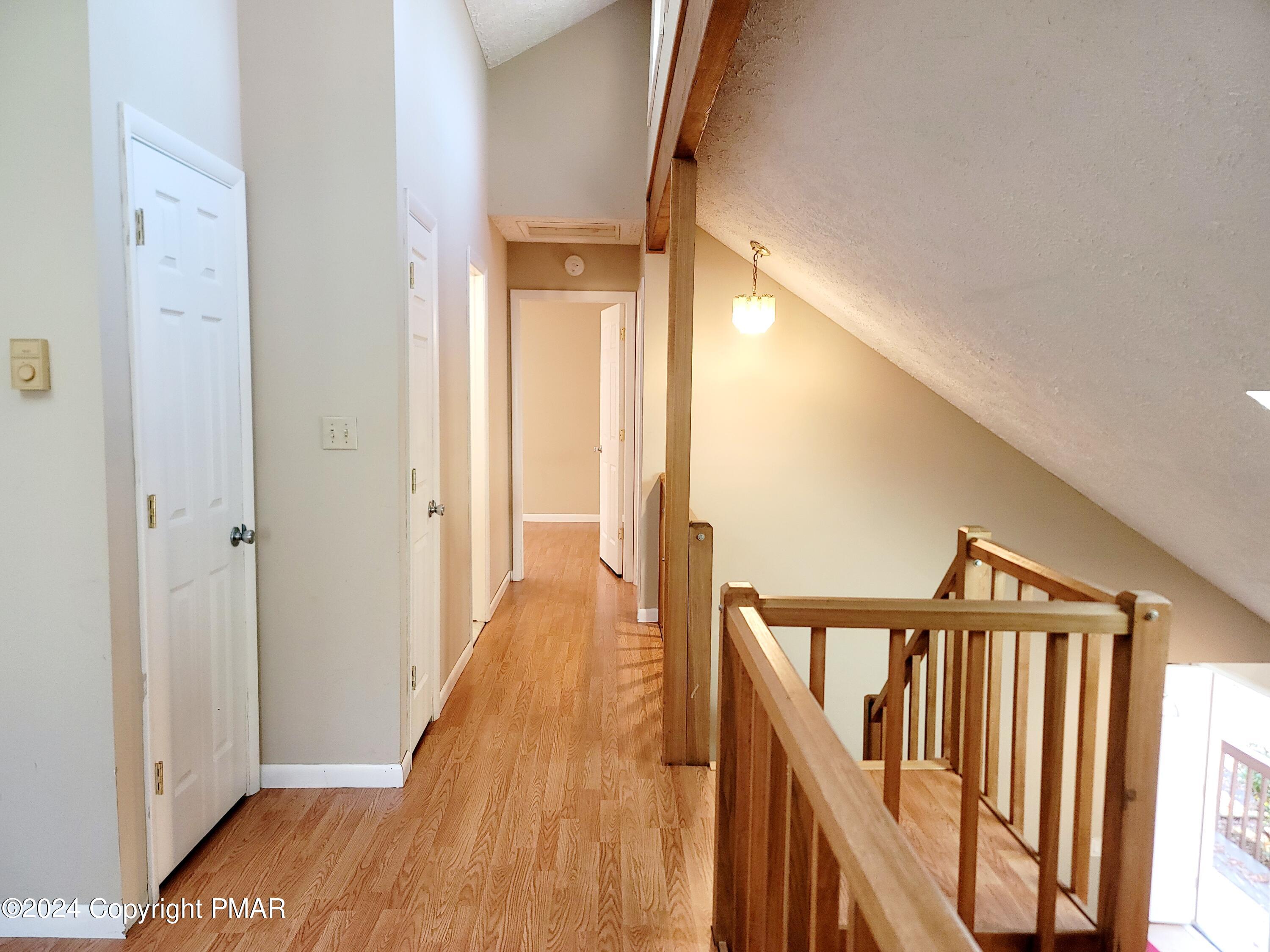 227 Ravenhill Road, Tamiment, Pennsylvania image 35