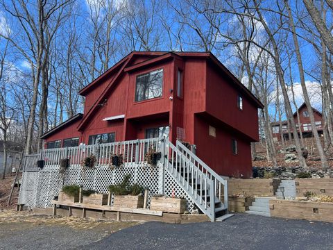 Homes For Sale - 1057 Porter Drive<br/> Pike County, Bushkill, PA 18324