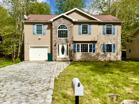 7075 Boulder Court Tobyhanna PA 18466