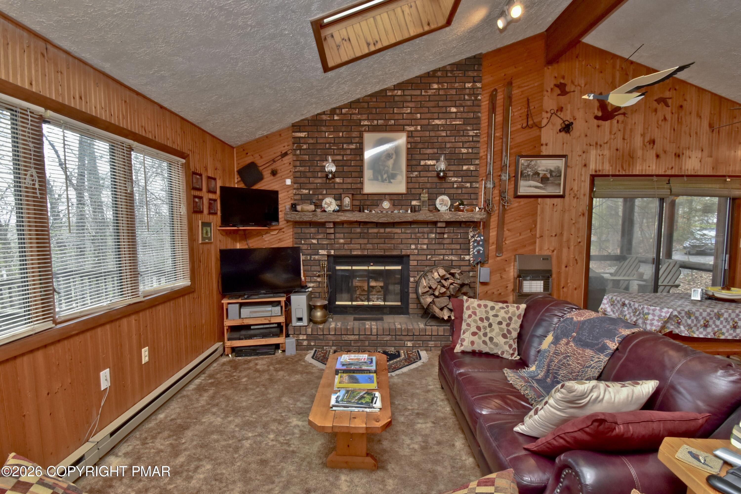 3430 Canterbury Circle