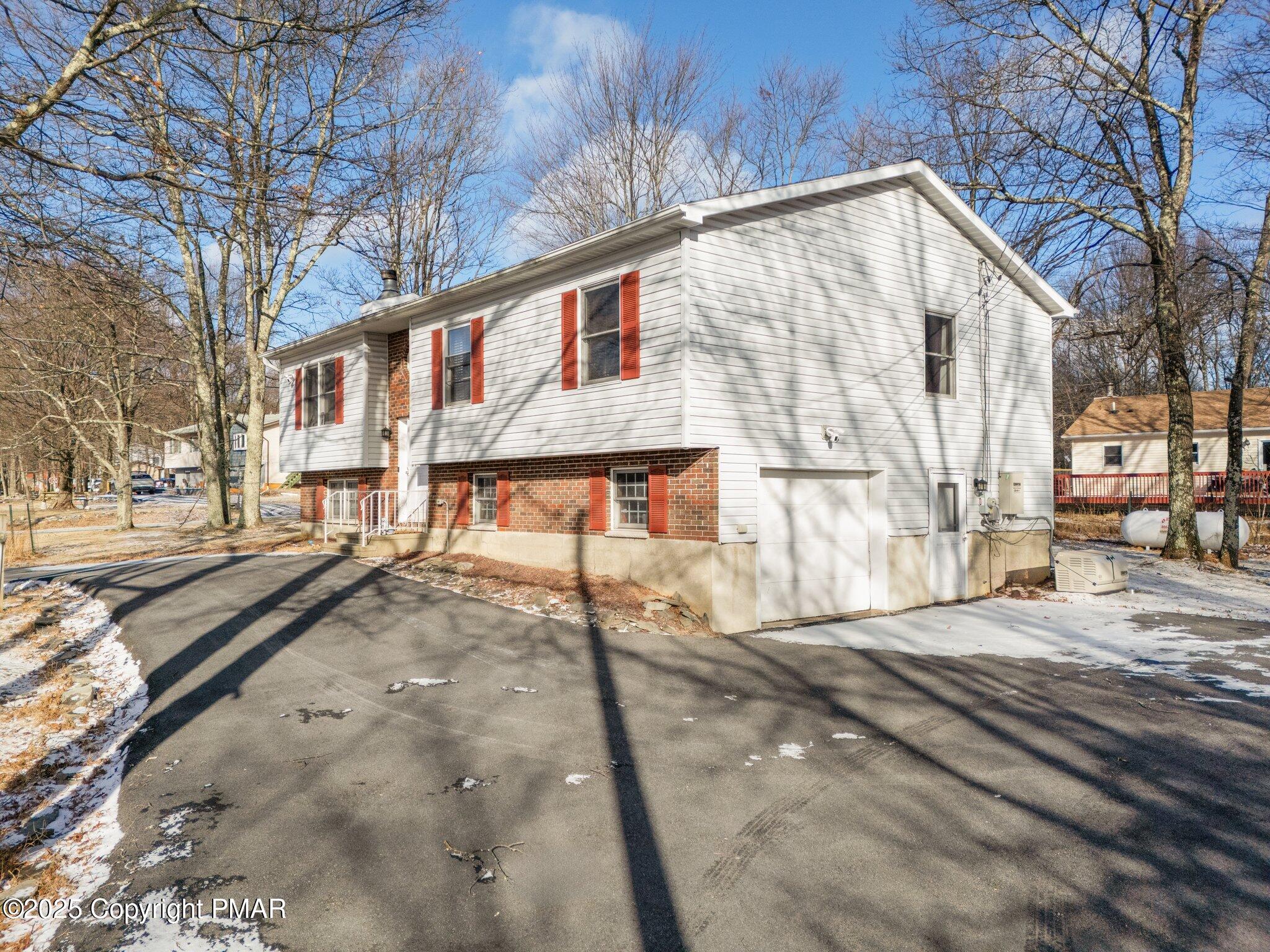 2123 Valleyview Drive, Bushkill, Pennsylvania image 5