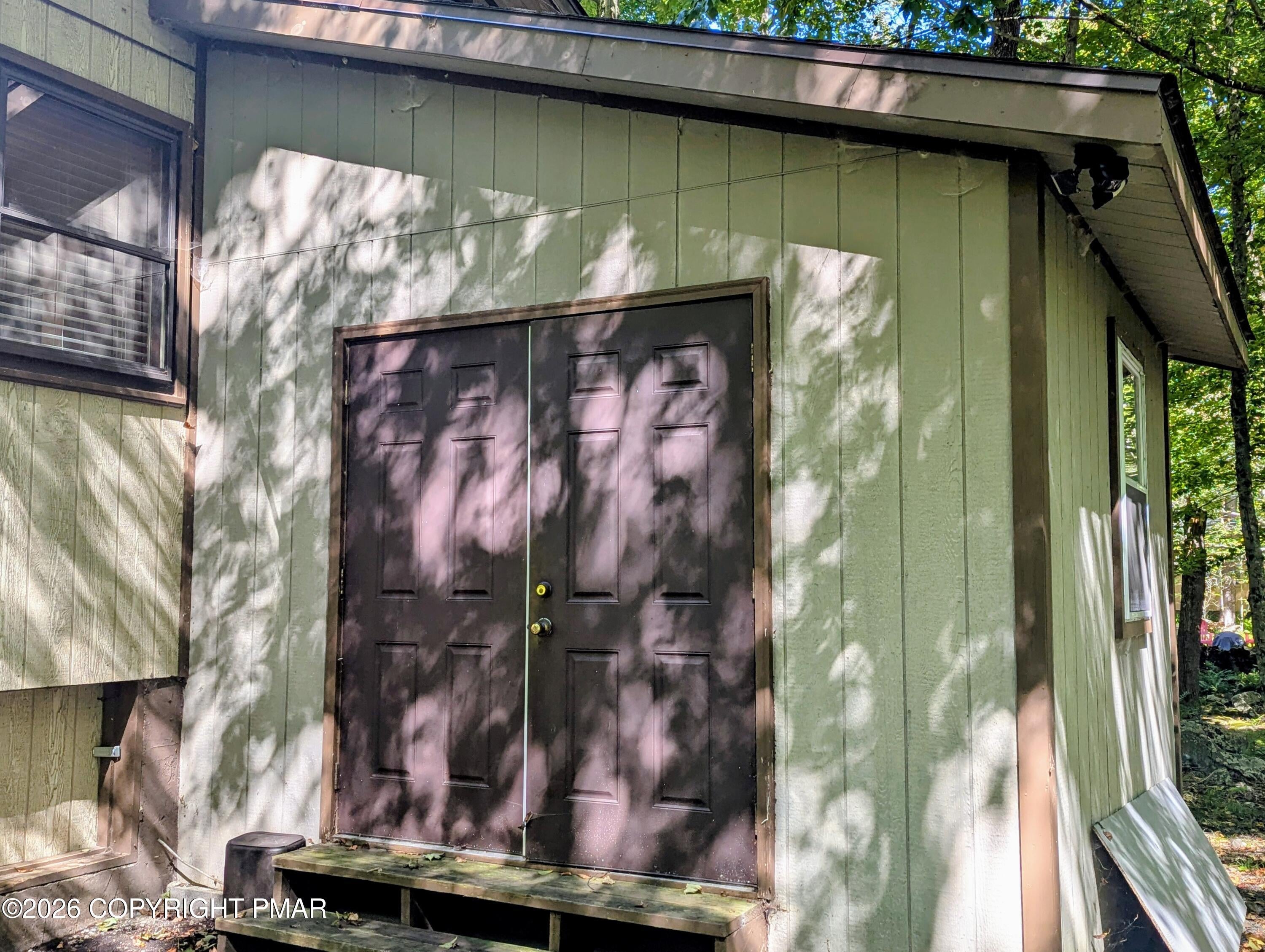 41 Livingston Lane