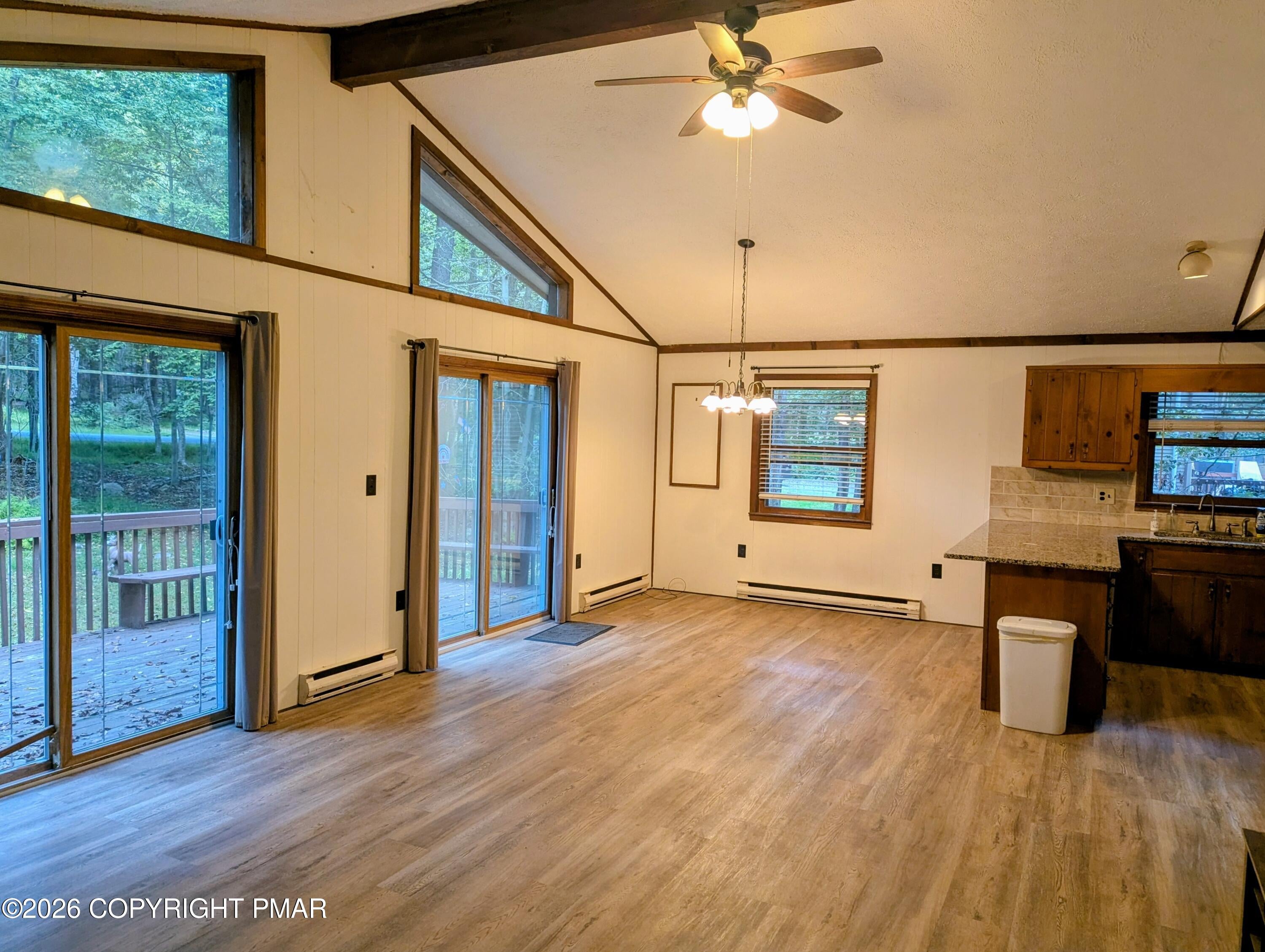 41 Livingston Lane