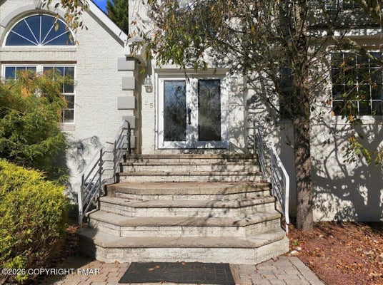125 ESTATE DR, EAST STROUDSBURG, PA 18301 - Image 932ecbef92710a32bfca99f21fddda9e/2647385278