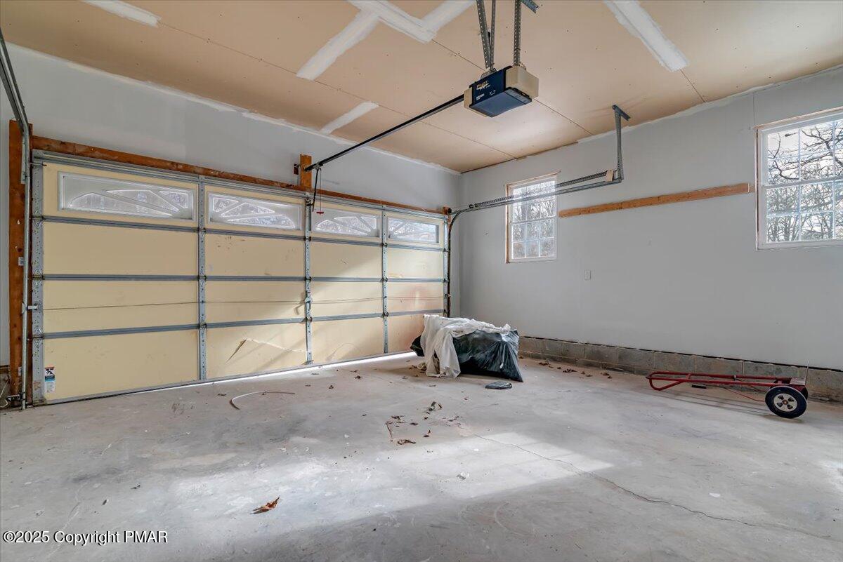 502 Carrock Way, Tamiment, Pennsylvania image 32