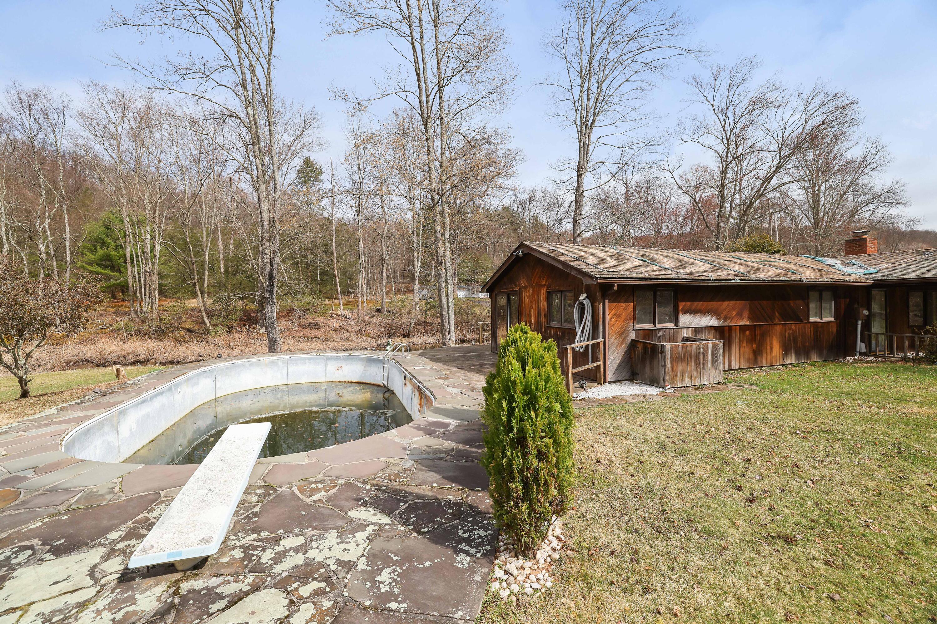127 Beaver Drive, Harveys Lake, Pennsylvania image 4