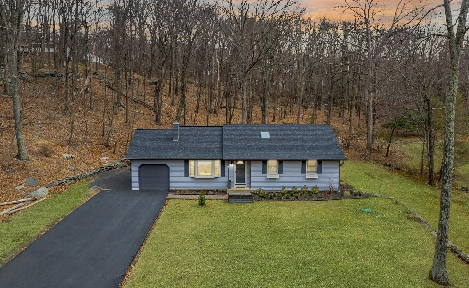 321 Orchard Road, Swiftwater, Pennsylvania image 1
