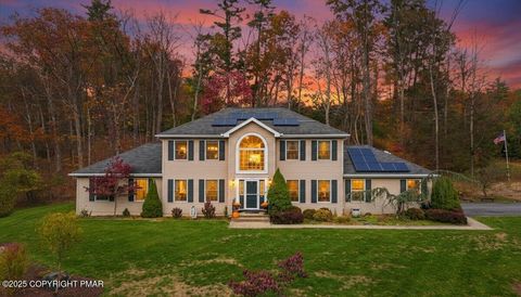 Homes For Sale - 102 Arbor Way<br/> Stroudsburg, PA 18360