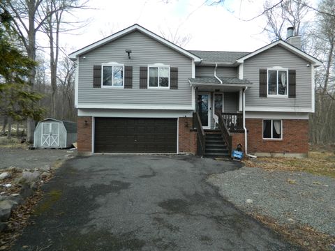 7086 Boulder Court Tobyhanna PA 18466