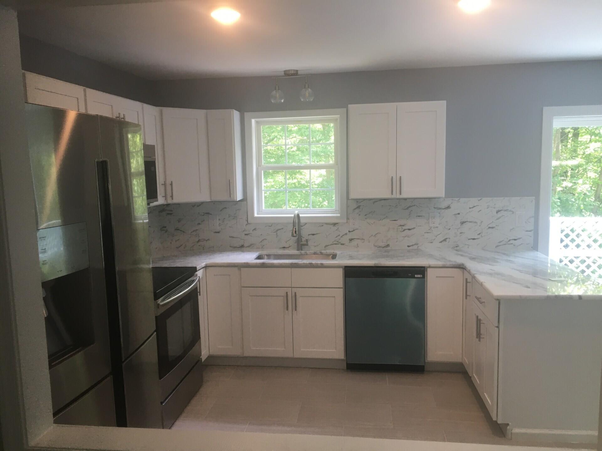 122 Daisy Drive, Effort, Pennsylvania image 2