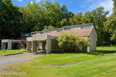 Townhouse For Sale - 142 Ridge Drive<br/> Tannersville, PA 18372