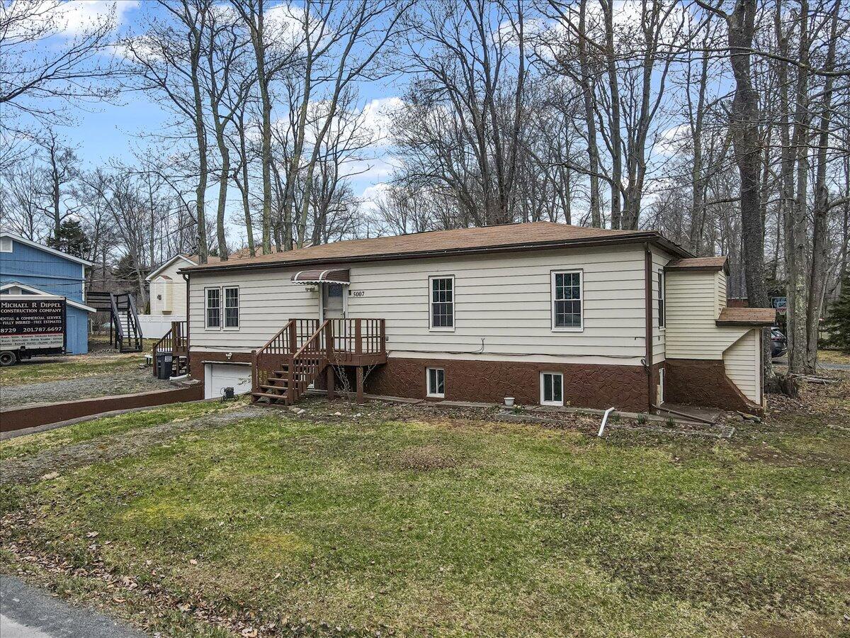 5007 Holiday Drive, Pocono Summit, Pennsylvania image 44