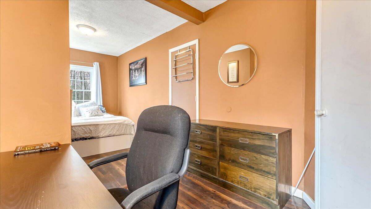 5007 Holiday Drive, Pocono Summit, Pennsylvania image 20
