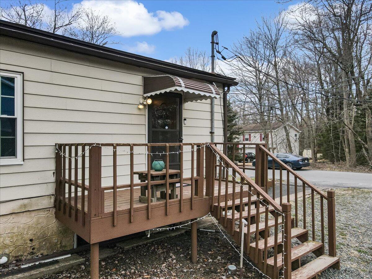 5007 Holiday Drive, Pocono Summit, Pennsylvania image 50