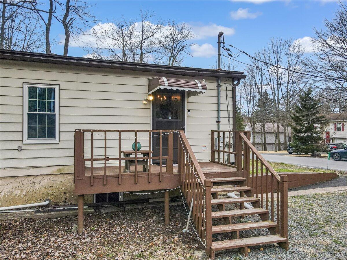 5007 Holiday Drive, Pocono Summit, Pennsylvania image 49
