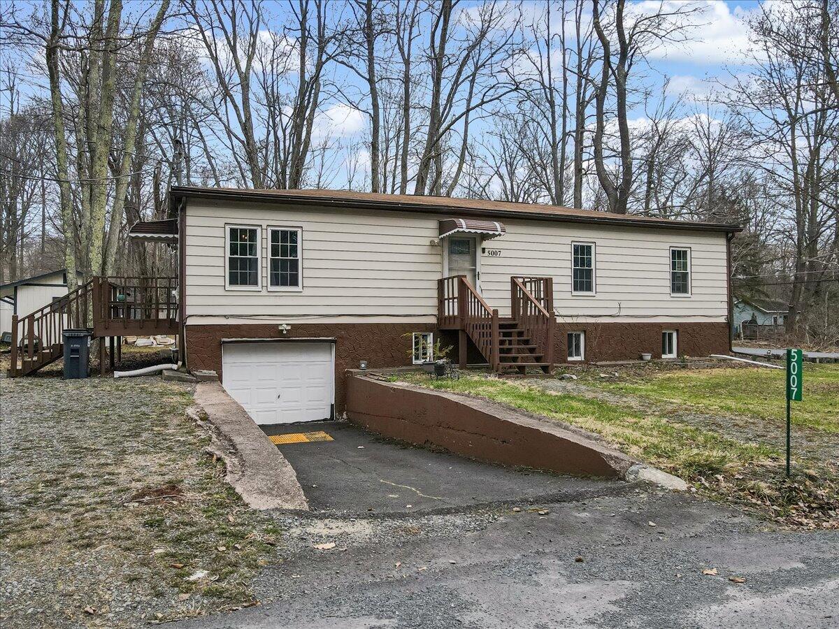 5007 Holiday Drive, Pocono Summit, Pennsylvania image 41