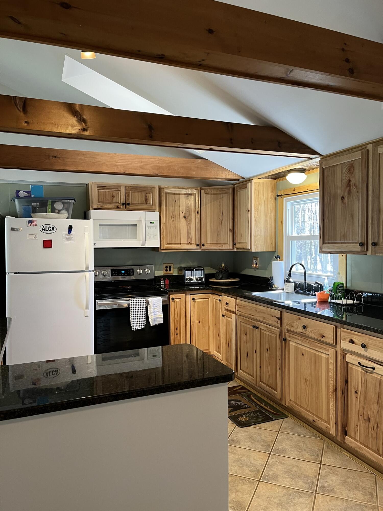 2176 Tuscarora Drive, Pocono Lake, Pennsylvania image 11