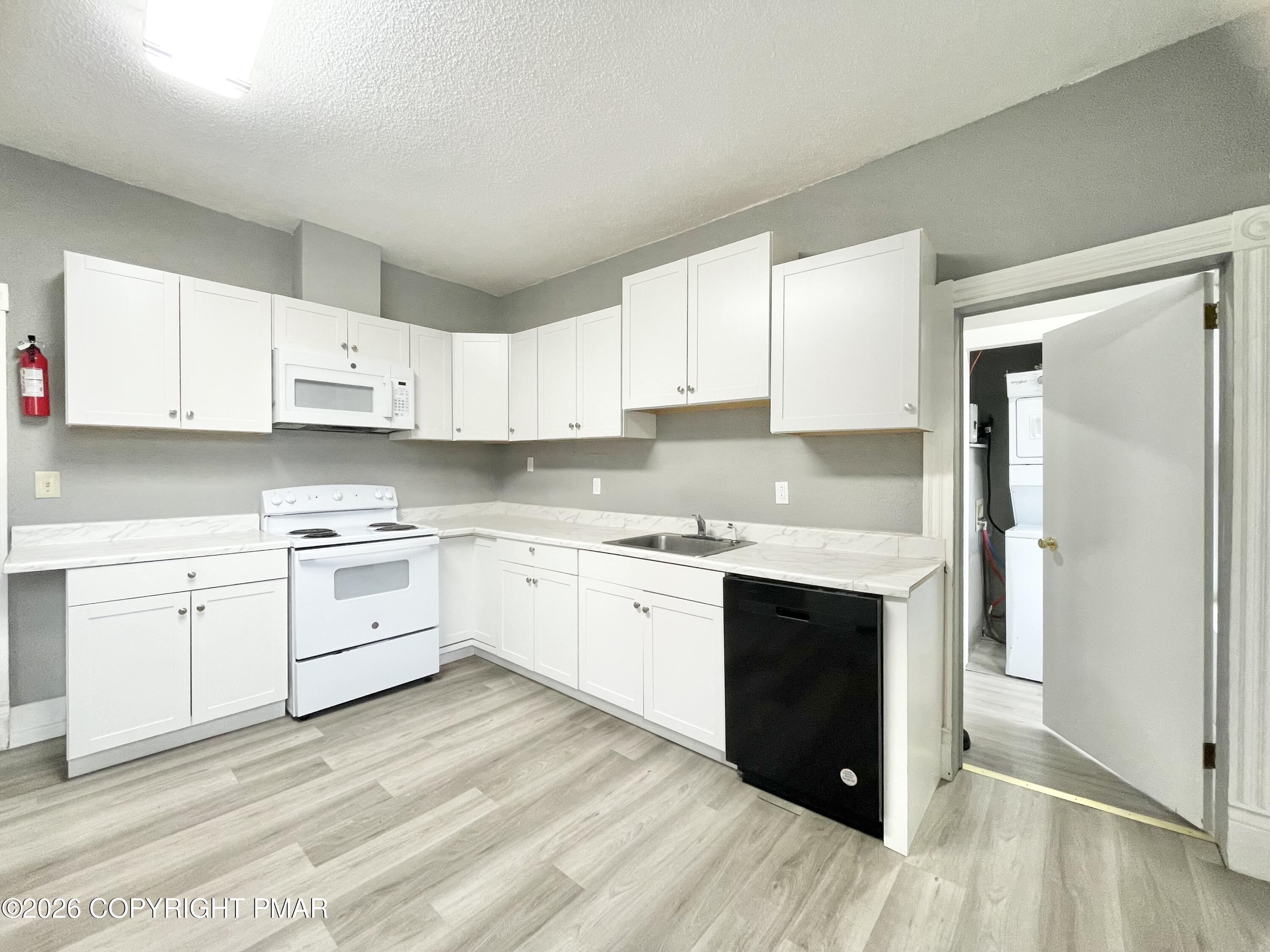 1028 N Webster Avenue