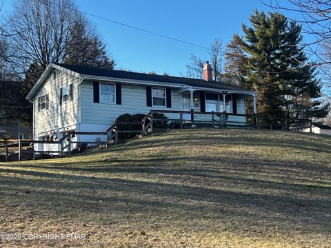 Homes For Sale - 617 School Road<br/> Nazareth, PA 18064