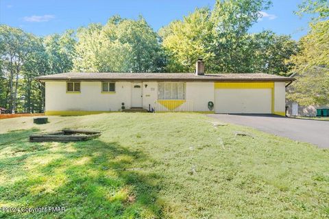 5165 Hummingbird Drive Pocono Summit PA 18346