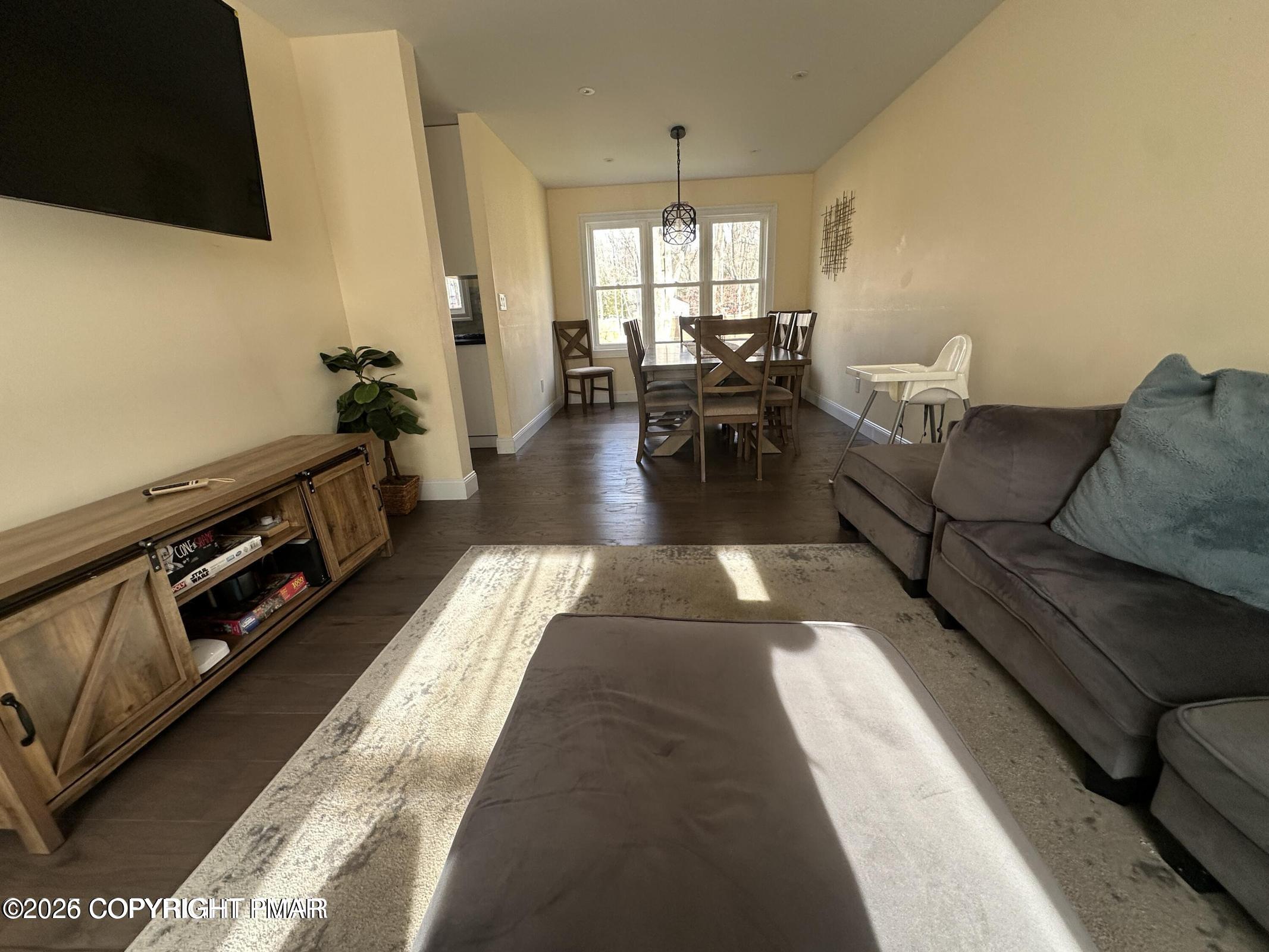 5186 Hummingbird Drive